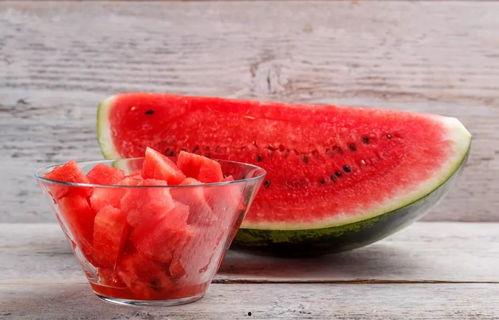 宁夏师范j哥吃瓜,揭秘j哥吃瓜背后的故事