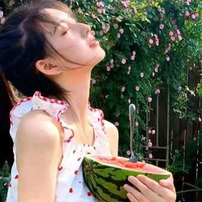 吃瓜头像女孩