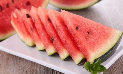 关于开窗吃瓜,开窗吃瓜，尽享清凉时光