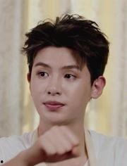 黄明昊 吃瓜,娱乐圈吃瓜达人，揭秘明星幕后故事