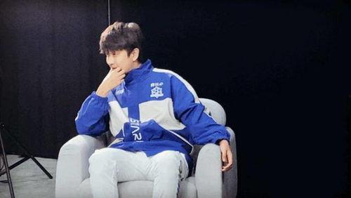 ag吃瓜转会,吃瓜群众热议转会大事件