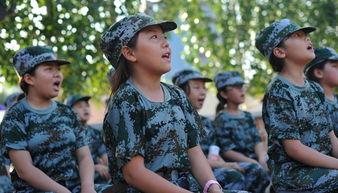 军事女记者吃瓜,揭秘军事新闻背后的故事