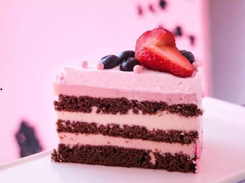 吃瓜少女张小寒吃蛋糕,吃瓜少女的蛋糕盛宴