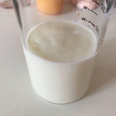 吃哈密瓜酸奶杯